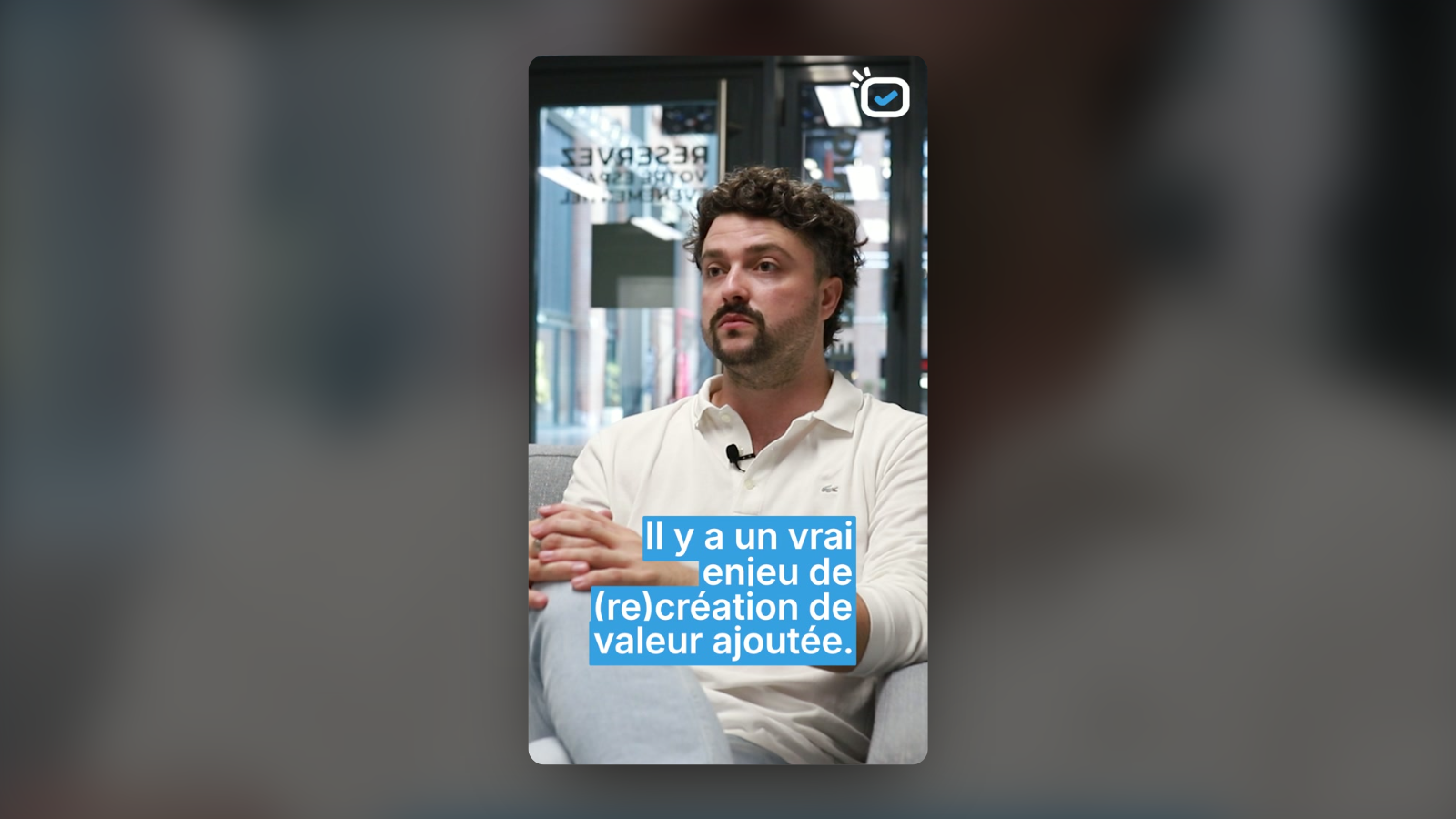 Image de la capsule vidéo OSAD : Antoine Crespin en interview, sous-titre « Il y a un vrai enjeu de (re)création de valeur ajoutée ».